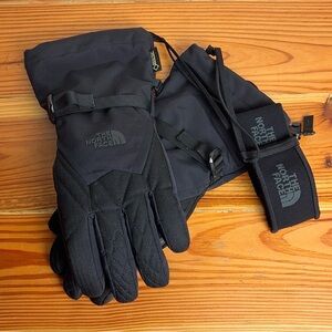 The North Face Womens Montana Ski Gloves Black Size Small (S/P)